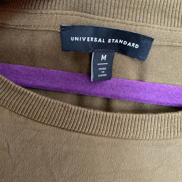 Universal Standard Avro Cupro Mix Tee - Picture 2 of 6